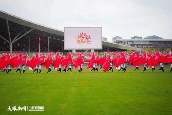 短短一分多钟的视频配上快节奏音乐，带领观众回顾53天，832小时紧张高效的拍摄